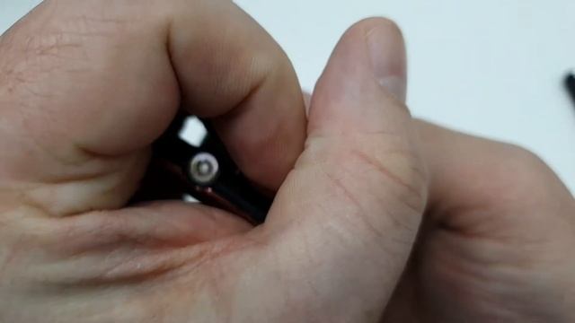 MAXVI X10 flashlight not turns off, buttons squeak / фонарик не выключается, кнопки пищат смотреть онлайн