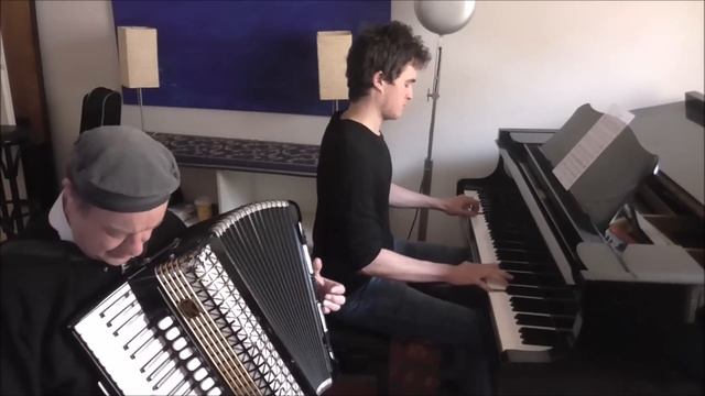 Tico-Tico no Fubá - Piano & Accordion Duo смотреть онлайн