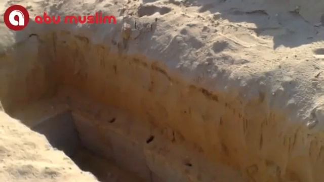 Хочи Мирзо Азоби бе имон дар кабр