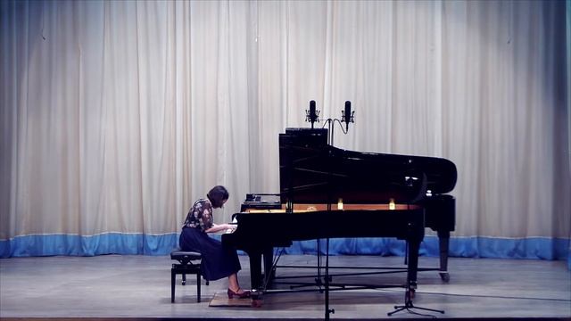 Останина Екатерина - Н.Мясковский - Простые вариации Лирическая сюита соч.43 №3 смотреть онлайн