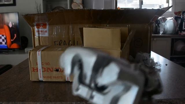 Unboxing Honda Fit Jazz GK5 RS Rear Brake Disc Conversion and Spoon Parts смотреть онлайн