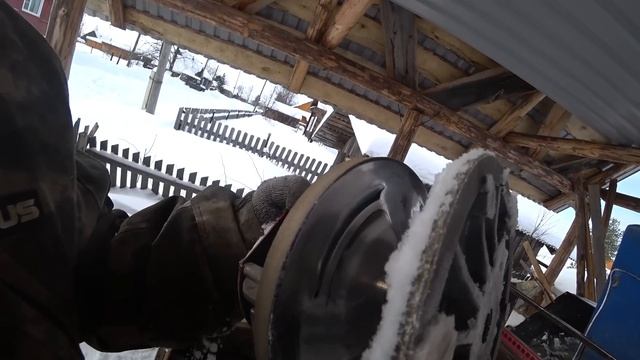 Паяю провода на улице в холод. Кипишь с охотугодиями продолжение. Будни в провинции. Бытовая критик смотреть онлайн