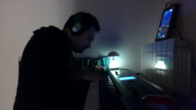 Toto 99 Synth Solo Korg Triton Extreme смотреть онлайн