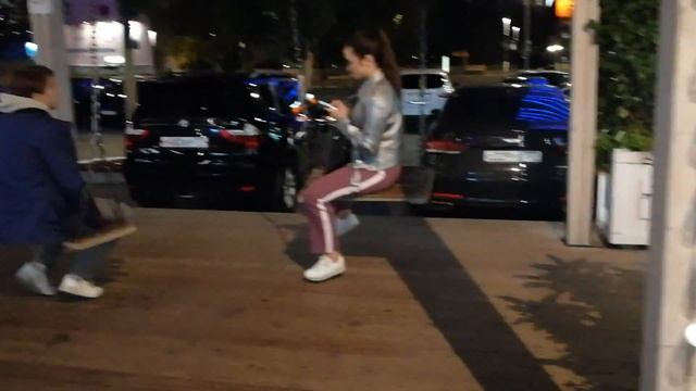 Качели на Новом Арбате. Москва. Вечер. Swing on Novy Arbat. Moscow. Evening. смотреть онлайн