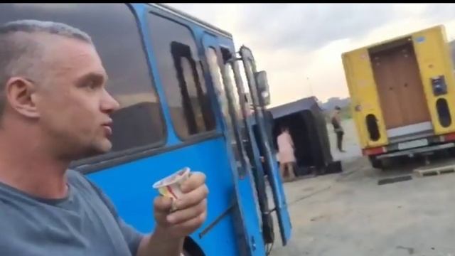 Глухие шлюхи или как Владимир Епифанцев доминирует смотреть онлайн