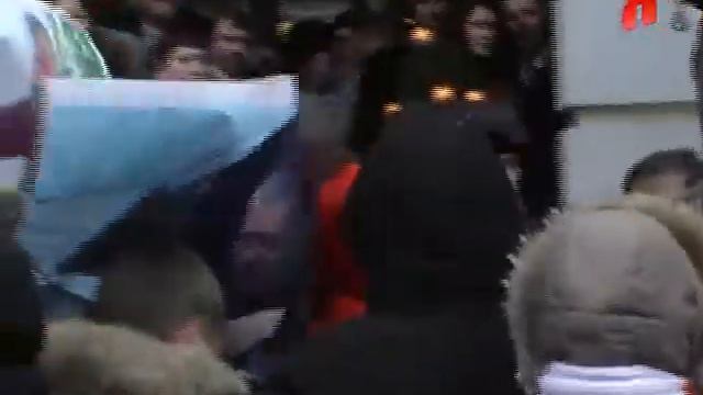 Жириновский, вон из политики_2!.wmv смотреть онлайн