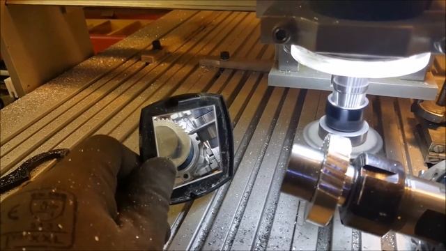 Ricostruzione ingranaggio in alluminio per la fresatrice BF16 vario смотреть онлайн