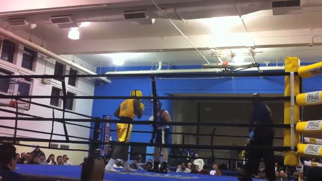 Golden Gloves Boxing 2011 Heavyweight Red Hook Feb 15 смотреть онлайн