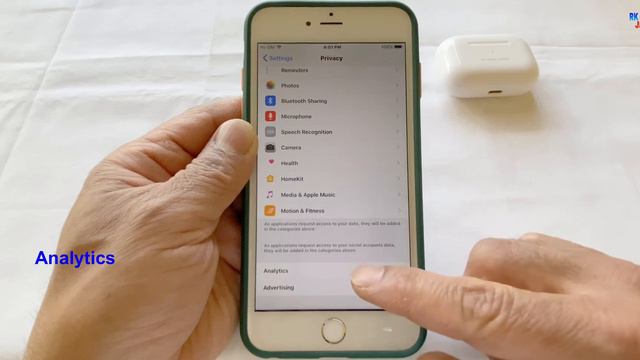 iPhone,s Battery Cycle Count | About Battery Health смотреть онлайн