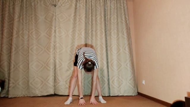 ?МОЩНАЯ РАСТЯЖКА?САДИМСЯ НА ШПАГАТ ?РЕЗУЛЬТАТ ЗА 4 ДНЯ? смотреть онлайн