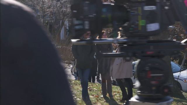 The Girl on the Train Behind the Scenes - Luke and Edgar (2016) - Thriller смотреть онлайн