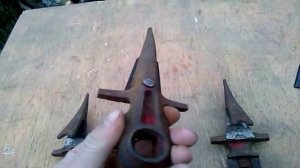 Конная косилка. Ремонт пальца. Переклёпываю противорежущую пластину.