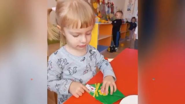 Занятие в младшей группе Подарок для мамочки смотреть онлайн