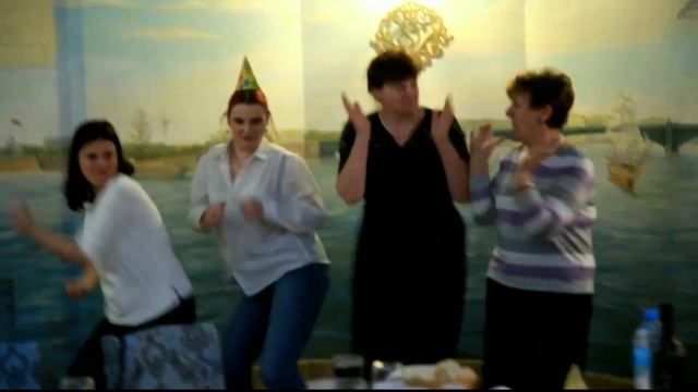 Ведущая в Санкт-Петербурге Анна Сказка Соловьева смотреть онлайн