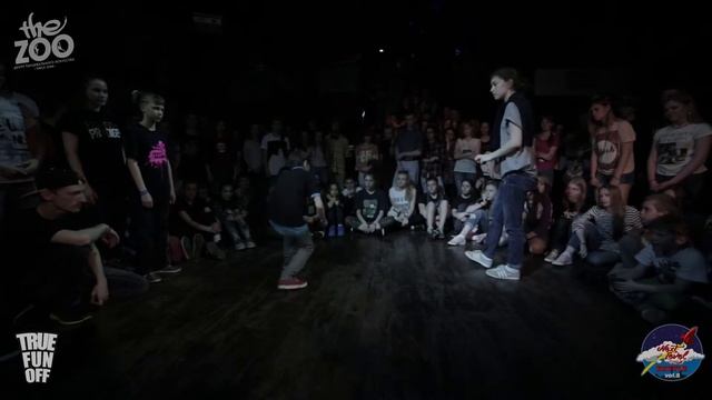 NEXT LEVEL BATTLE HIP HOP BEGIN МАНГУСТ vs MADI NA 1 смотреть онлайн