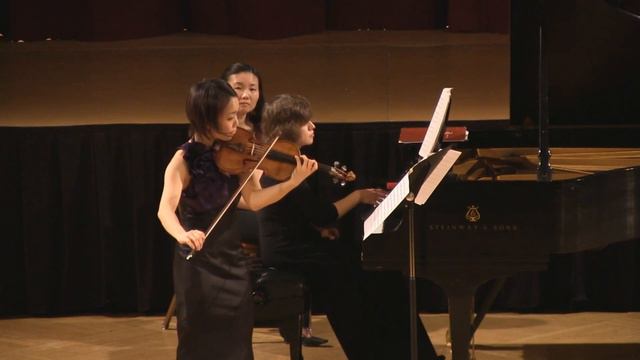 Stravinsky Divertimento.Mari Lee, violin. Dina Vainshtein, piano. In HD (Simon) смотреть онлайн