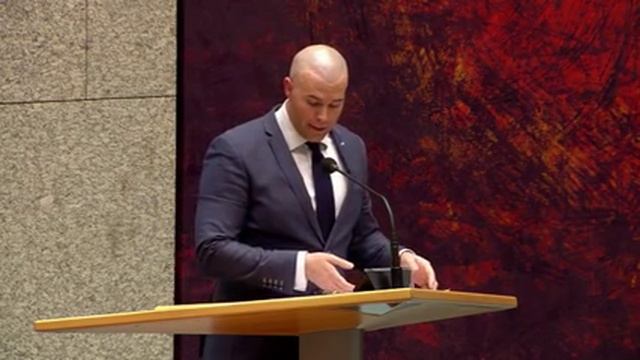 VNL: volledig boerkaverbod in publieke ruimte - Joram van Klaveren смотреть онлайн