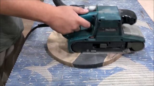 DIY wood and epoxy clock.Woodworking смотреть онлайн