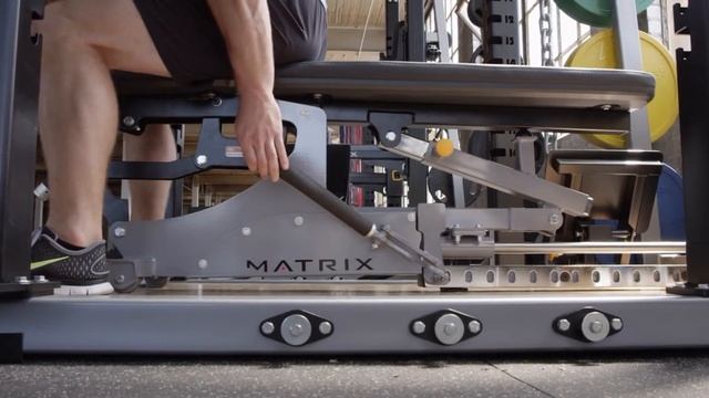 Мультирегулируемая скамья Matrix Magnum MG-A695 смотреть онлайн