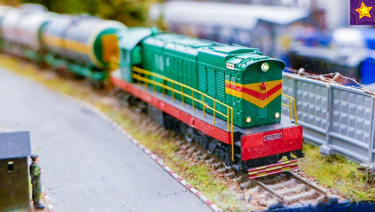 ГИГАНТСКАЯ ЖЕЛЕЗНАЯ ДОРОГА !!! Самый большой макет в России Видео от Игорюшины Игруши