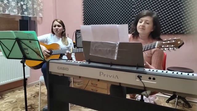 Симонова Юлия " Нас бьют, мы летаем" смотреть онлайн