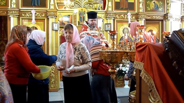 Благословение прихожан Напрестольным Крестом 22 апреля 2023 года смотреть онлайн