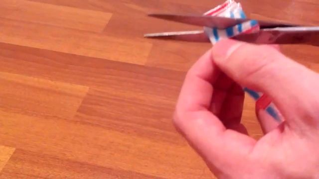 Как сделать ящерицу из фантиков. самые простые поделки своими руками смотреть онлайн