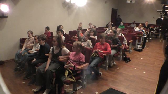 Обсуждение Спектакля Ежик в Тумане ч1 смотреть онлайн