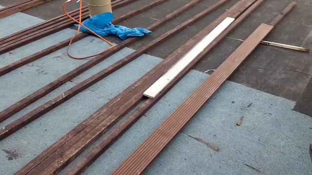 Мы сделали крышу. Будем строить террасу. смотреть онлайн