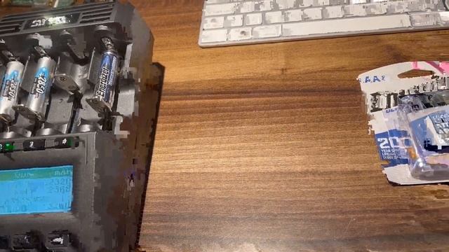 Energizer Ultimate Lithium 1.5v Тест реальной емкости БАТАРЕЙКИ Литьевой Li/FeS2 -Рекордная емкость смотреть онлайн
