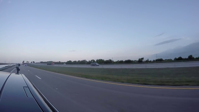 Драг Рейсинг: Tesla P85D против BMW i8 - кто кого? смотреть онлайн