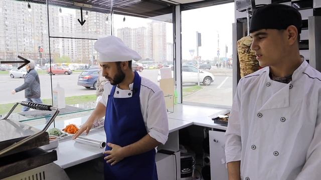 Моя профессия - ШАУРМИСТ. Шариф и Рамиль. смотреть онлайн