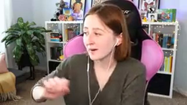 Transforming This Awful Bar in The Sims 4: Realm of Magic (Streamed 9/16/19) смотреть онлайн