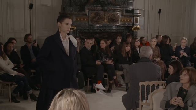 Maison Valentino Haute Couture Spring 2018 Review смотреть онлайн