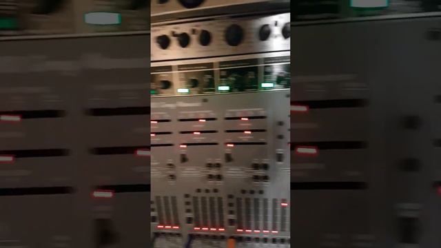 Expand your Eurorack Setup with a Cheap Behringer Mixer! смотреть онлайн