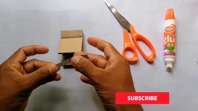 How to make mobile phone stand with cradboard | DIY Cardboard mobile holder | Cardboard crafts смотреть онлайн