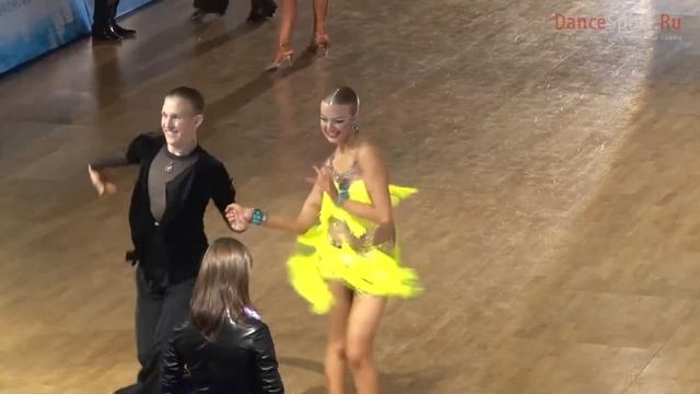 Лиоли Юрий - Вяльшина Екатерина, 1/2 Samba смотреть онлайн