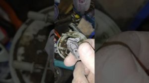 Неисправность бензонасоса, не работает, не показывает уровень стрелка( топлива, датчик топлива)