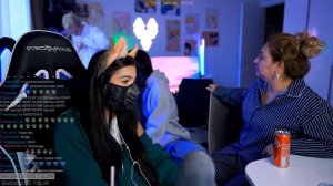 СТРИМ ТЕНДЕРЛИБАЕ C МАМОЙ, ЛУНОЙ И МАКСОМ/СТРИМ TENDERLYBAE О ЖОЖО