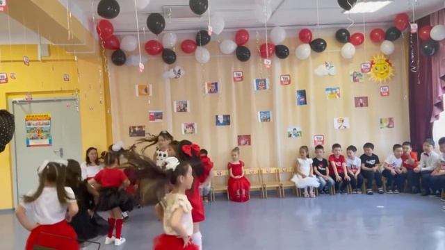 Выпускной в «Детском саду «Сказка» смотреть онлайн