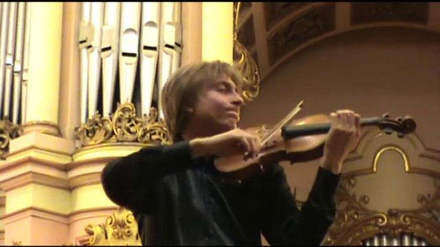 Shostakovich Violin concerto no. 1 (2/3) Roman Gratylo смотреть онлайн