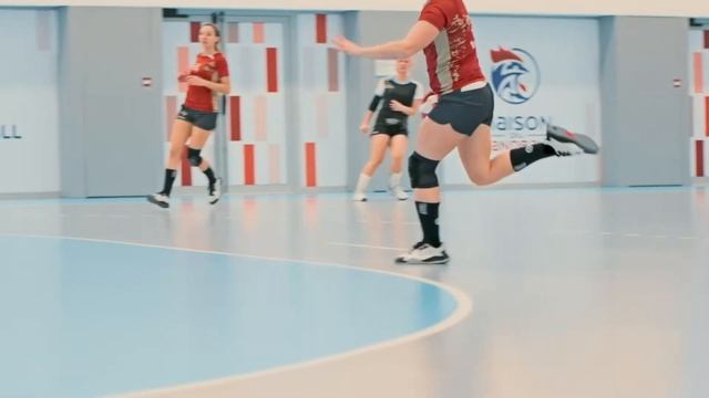 CHAUSSURES DE HANDBALL H900 FASTER смотреть онлайн