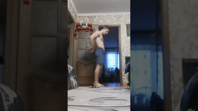 ТРЕНИРОВКА ОТЖИМАНИЙ НА ШТОПОРАХ 6/35 ОТДЫХ МЕЖДУ ПОДХОДОМ 90СЕК ОБЩАЯ СУММА 210 РАЗ смотреть онлайн