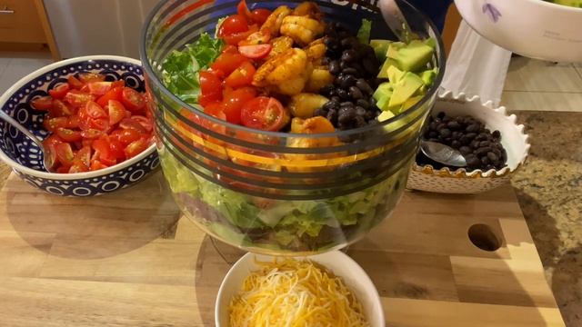 Let’s Make Simply delicious ? Sunday Taco Salad / 타코샐러드 ??? смотреть онлайн