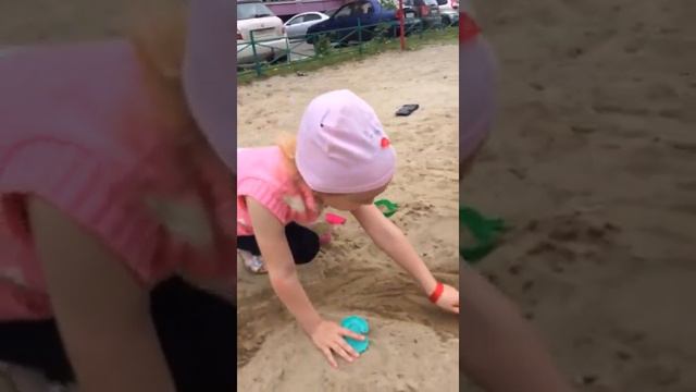 так быстро время бежит,это мои красавицы совсем маленькие)) смотреть онлайн