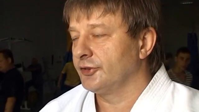 Заслуженный тренер Украины по рукопашному бою Волошин Анатолий