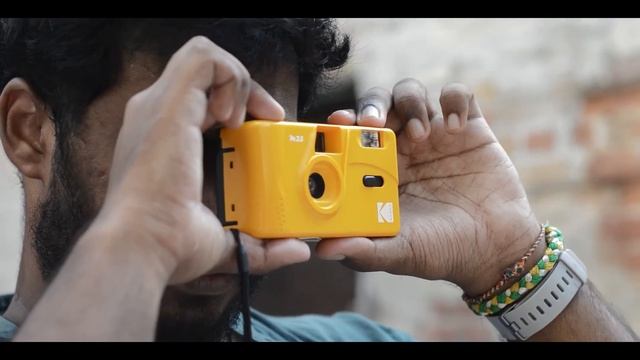 The Cheapest Film Point and Shoot You Can Buy | Kodak M35 Quick Review смотреть онлайн