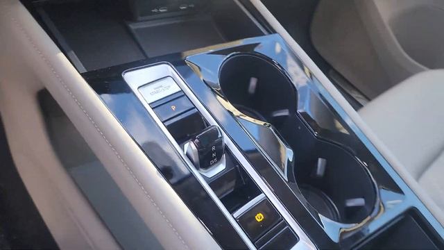 2024 Volkswagen Atlas SEL Premium R-line | ST#R24614