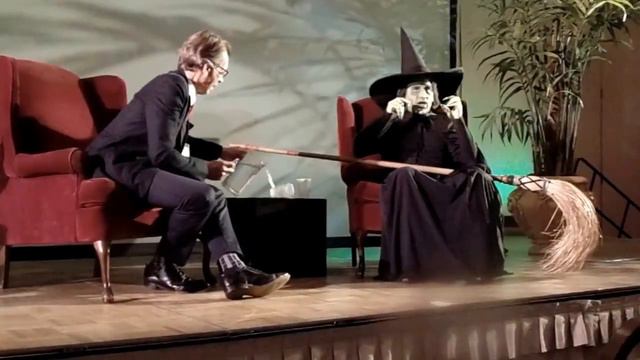 Batton Lash Interviews the Wicked Witch At Winkie Con 50! смотреть онлайн