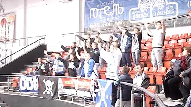 фаны Сокол Киев 28.09.2010 Химик-СКА.MPG смотреть онлайн